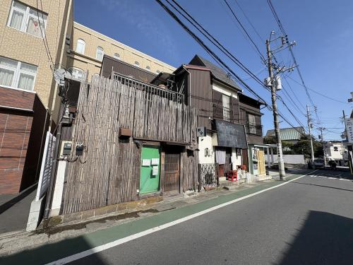 鎌倉市御成町　店舗付住居